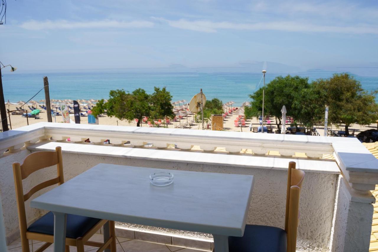 Sigma Hotel Paralia Vrachou Eksteriør billede
