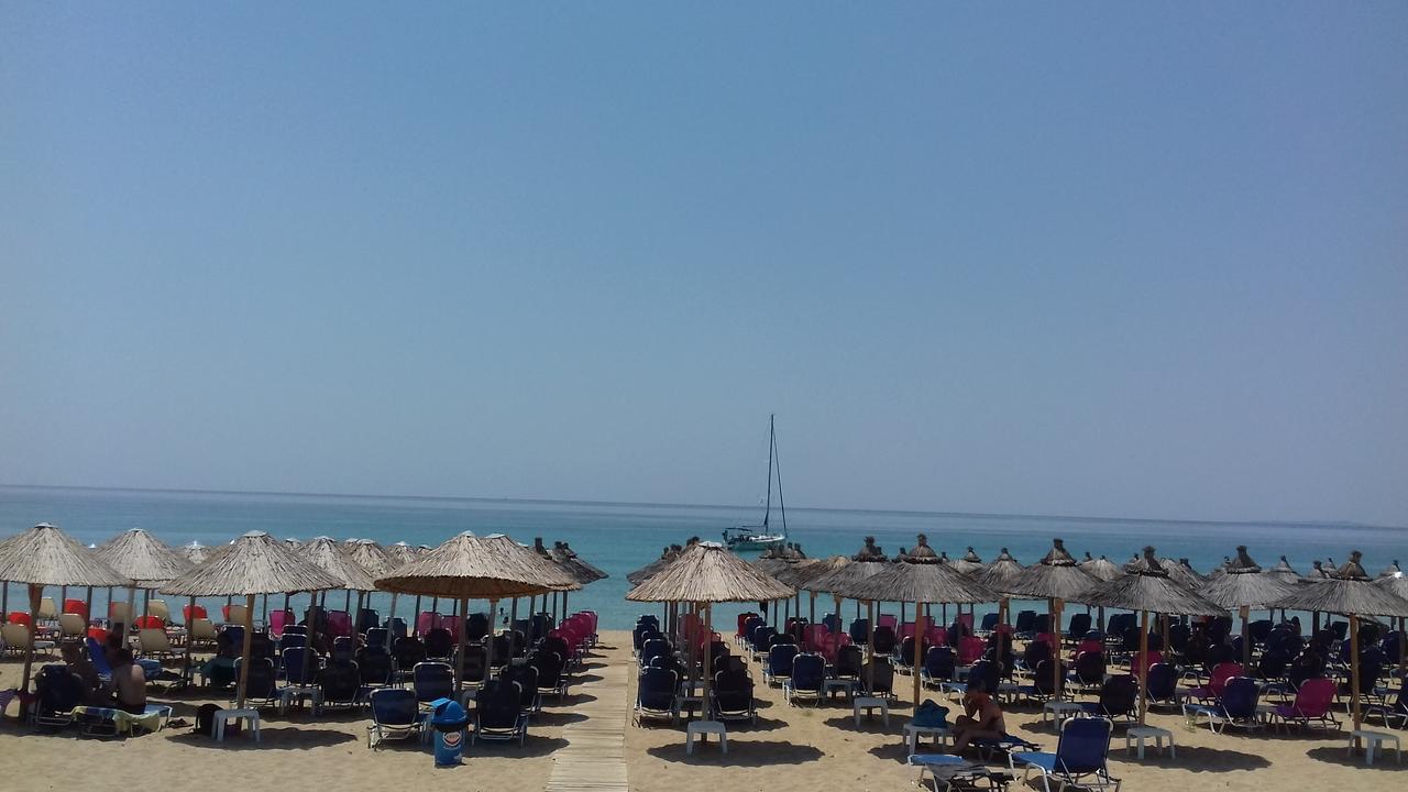 Sigma Hotel Paralia Vrachou Eksteriør billede
