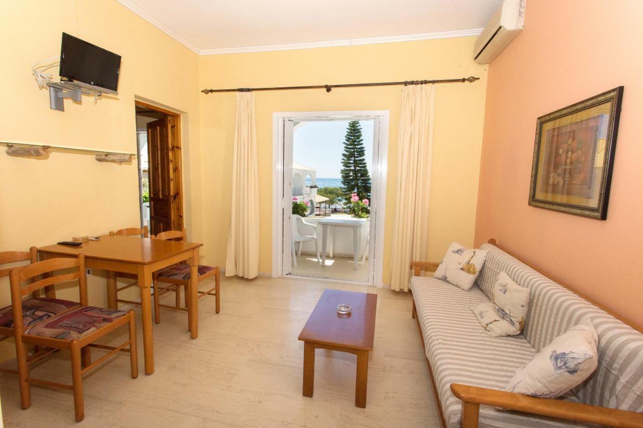 Sigma Hotel Paralia Vrachou Eksteriør billede