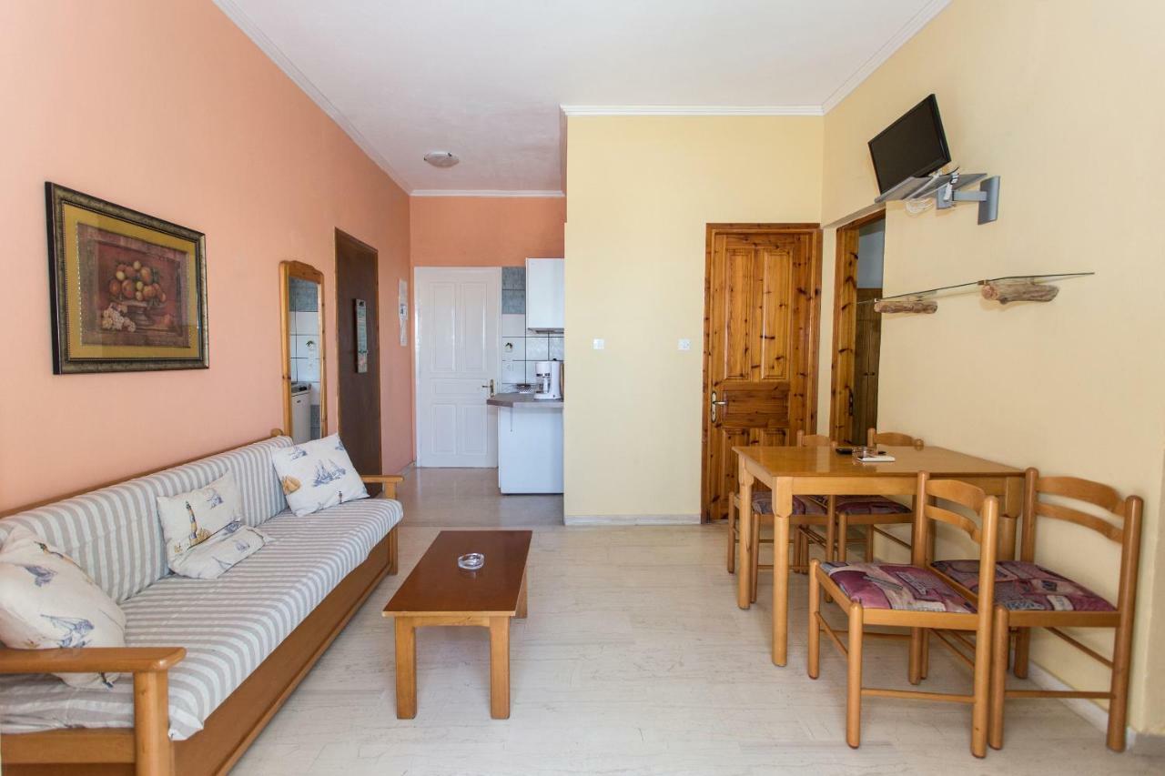 Sigma Hotel Paralia Vrachou Eksteriør billede